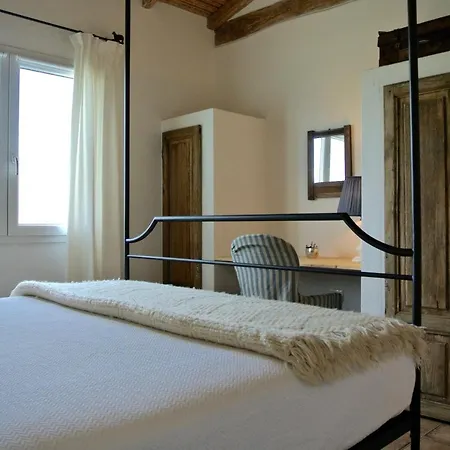 Santu Martine - With Pool - Ischierda 4* Galtellì