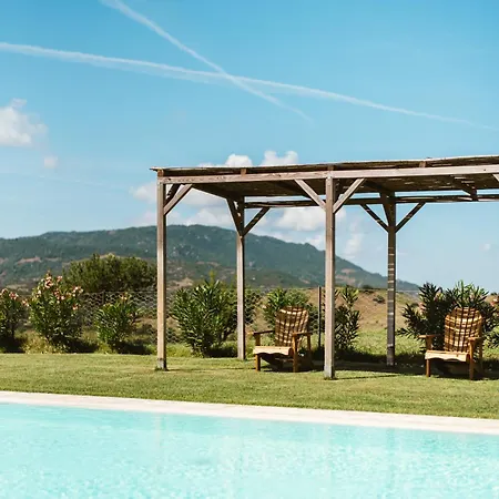 Πανσιόν Santu Martine - With Pool - Ischierda 4*