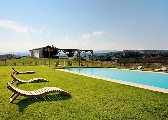 Santu Martine - With Pool - Ischierda